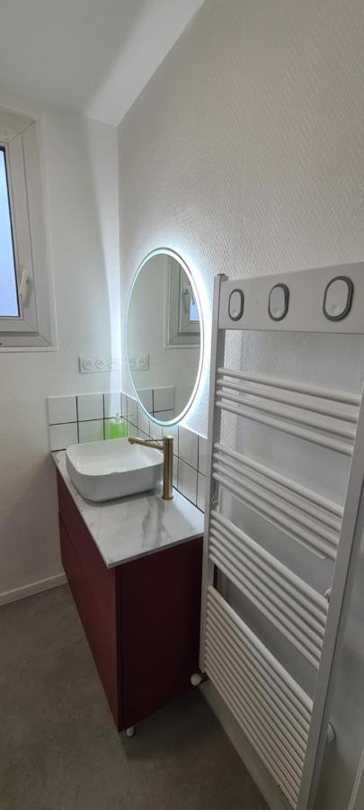 Private Room In Shared Apartment IV ボーヴェ エクステリア 写真
