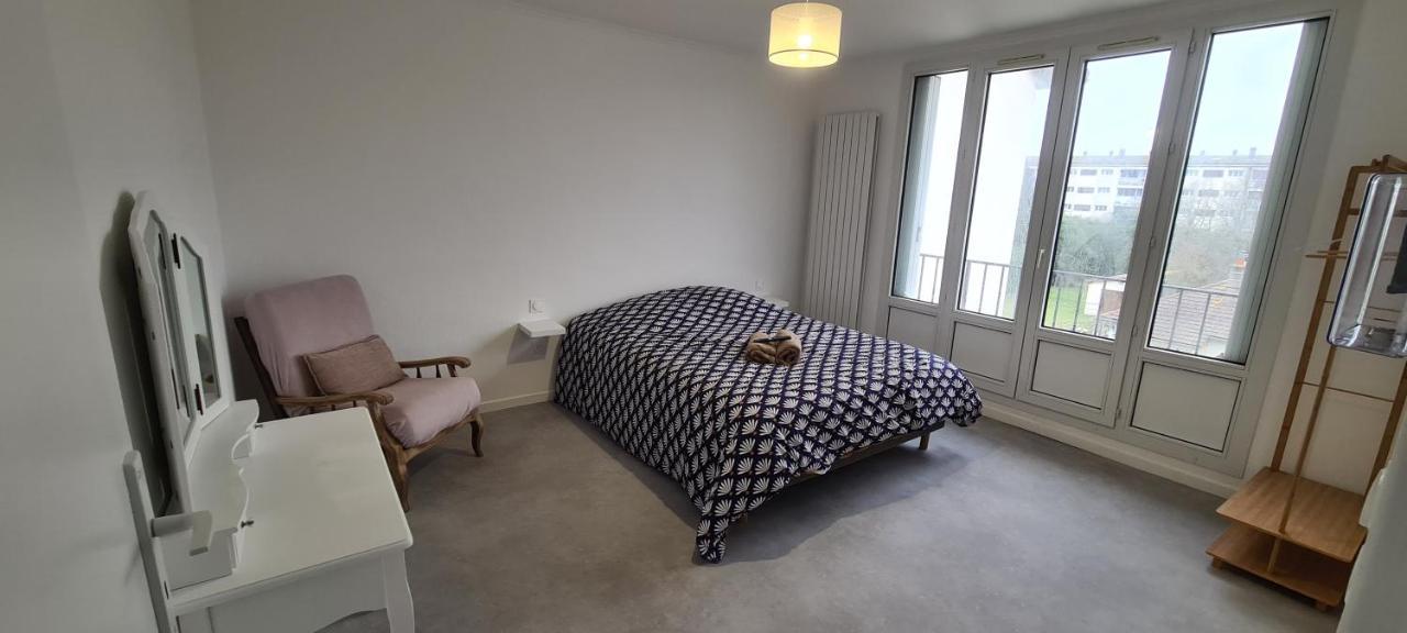 Private Room In Shared Apartment IV ボーヴェ エクステリア 写真